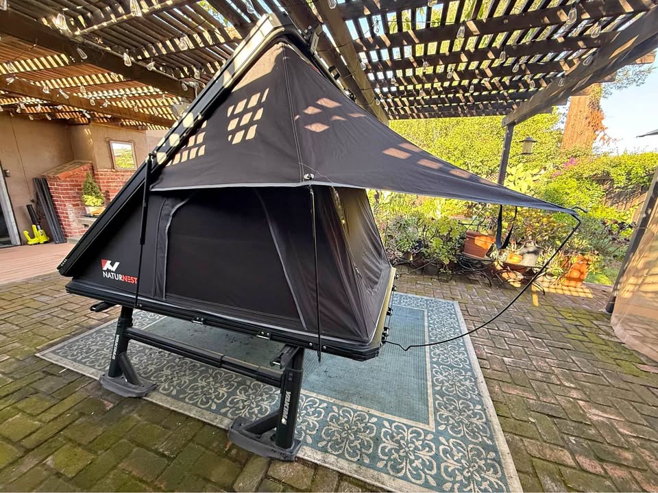 Naturnest Rooftop Tent with Awning