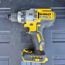 DeWalt 20V MAX XR Brushless 1/2" Hammer Drill/Driver