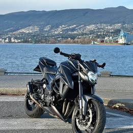 Kawasaki Z800 Naked Sport Motorcycle