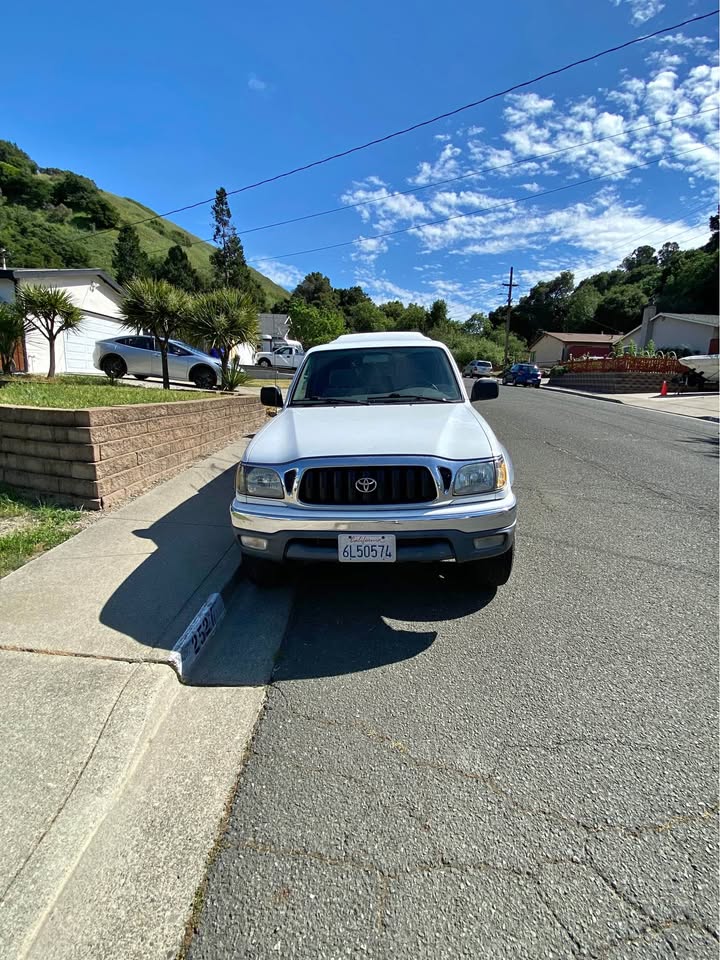 Toyota Tacoma Pickup Truck - Silver